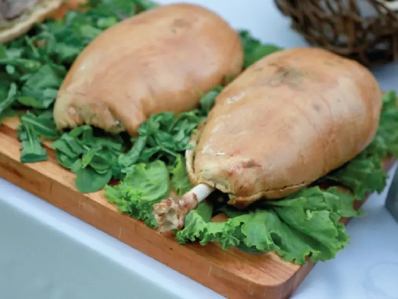 Sándwiches preparados por el servicio de catering